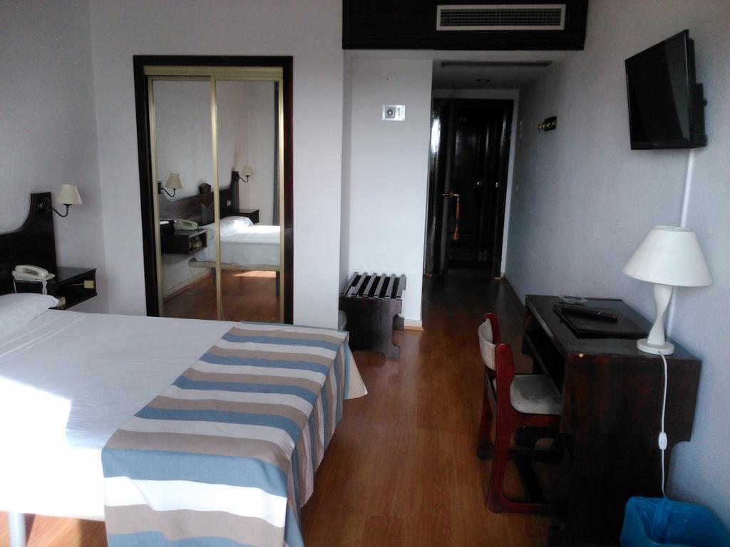 Hotel Lisboa Badajoz Buitenkant foto