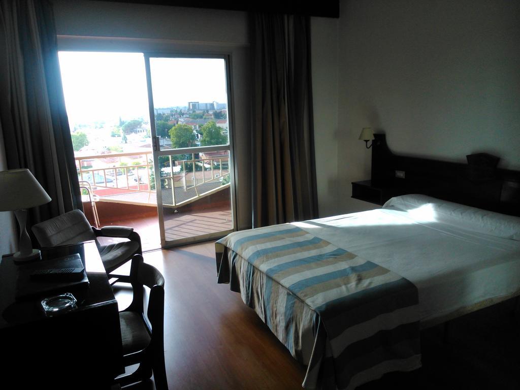 Hotel Lisboa Badajoz Buitenkant foto