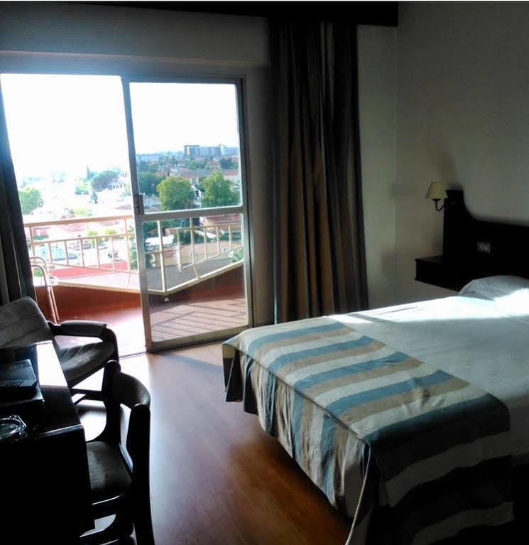 Hotel Lisboa Badajoz Buitenkant foto
